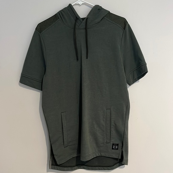 Under Armour Mens shirt sleeve pullover - Picture 1 of 4